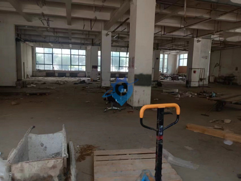 出租石家庄高新区标准厂房1100平