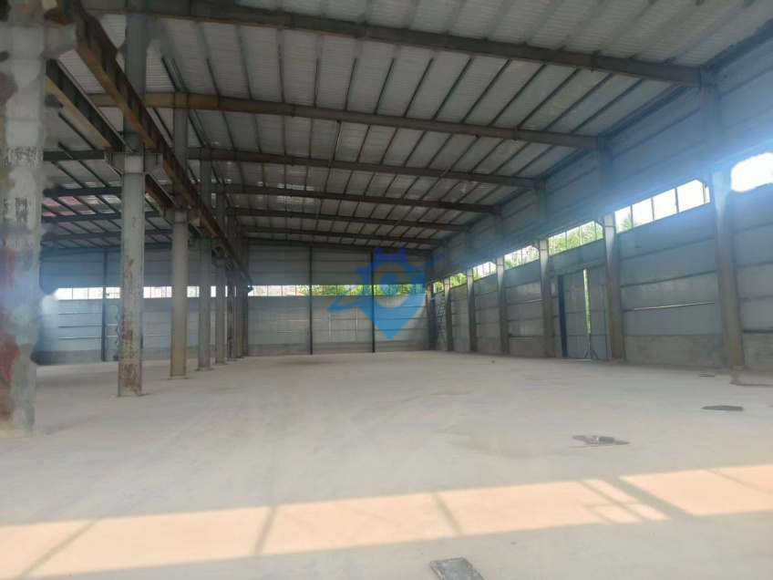 窦妪装备基地2700㎡全新重钢厂房出租 国有土地证可环评 层高13米装航车
