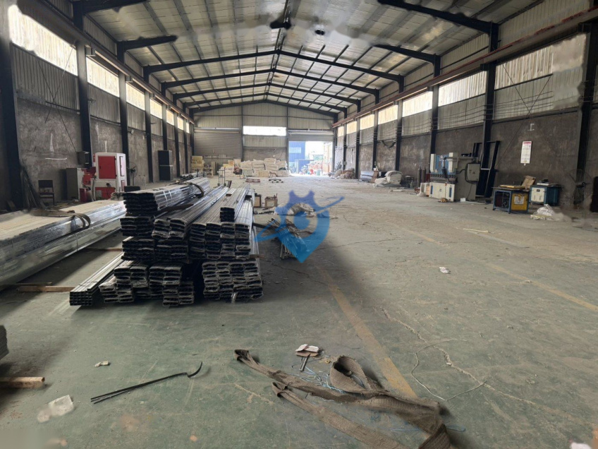 石家庄南三环附近 2100 平厂房出租，